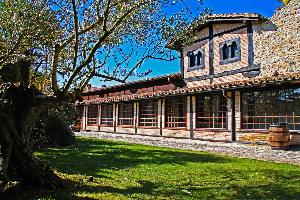 Hotel Palacio De Elorriaga Vitoria-Gasteiz Bagian luar foto